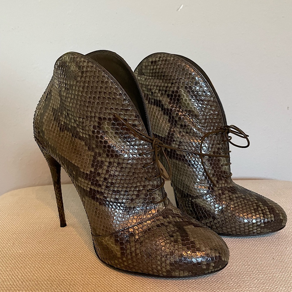 Like NEW Gucci Kim Python Green Lace Up Stiletto Heels Ankle Bootie SZ 39 - Picture 4 of 4
